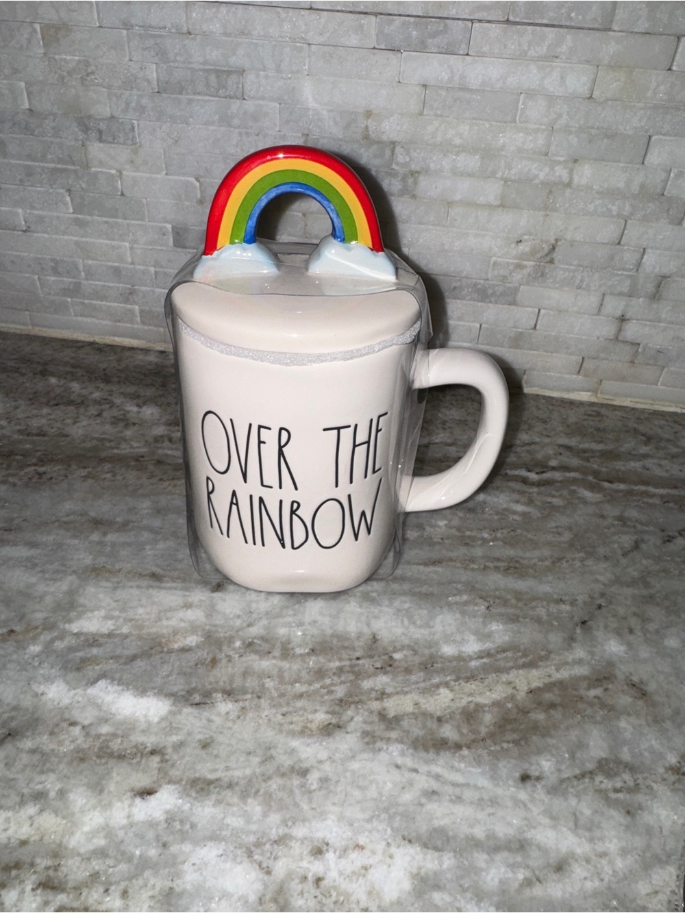 🆕 Rae Dunn “Over The Rainbow” mug set